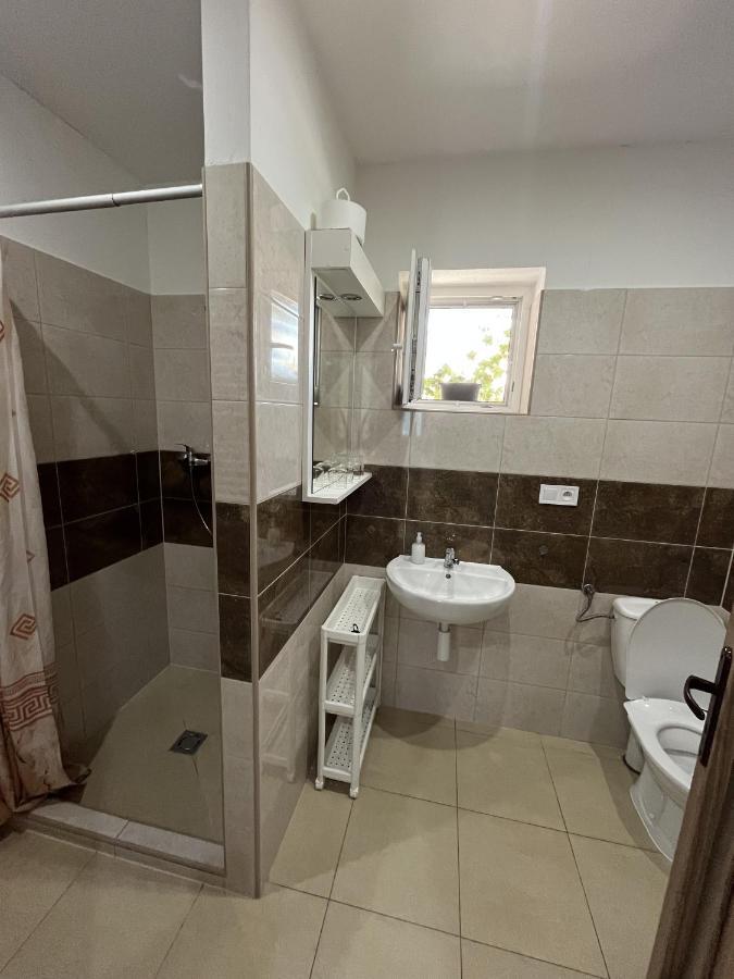 Sunny Apartman Štúrovo Exteriér fotografie